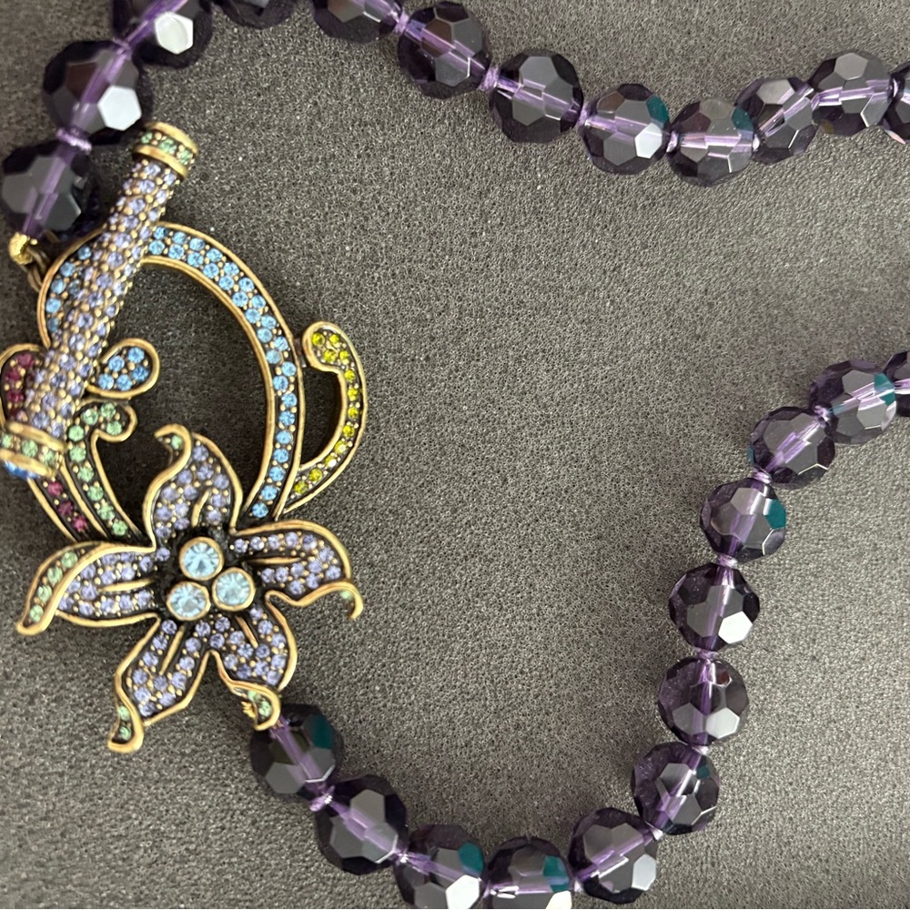 Heidi Daus Perennial Favorite 36 inch necklace Swarovski crystal toggle clasp - Picture 5 of 5